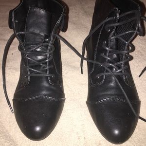Stylish Lace Up Leather Ankle Boots